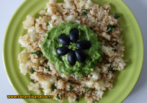 Quinoa cu sos avocado TSS